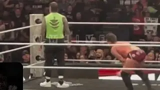 CM Punk нападает на Джея Усо, используя кадры из GTS, снятые фанатами &mdash; WWE RAW и SMACKDOWN