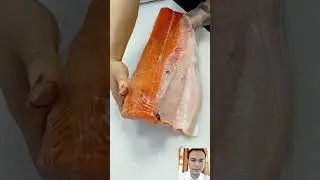 Professional salmon cutting!