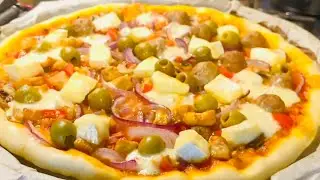 Pizza maken simpel en makkelijk verrukkelijk lekker pizza met gehakt ballen en kipfilet 😋🍕