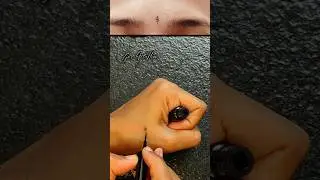 Simple eyeliner bindis #bindis #bindidesign #makeup #tutorial #art #diy #gvsarthive