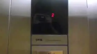 Older Otis series 1 hydraulic elevator at governmant office in manassis VA