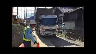 狭小地運搬４WSトラック　鈴木クレーン株式会社