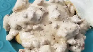 Easy Keto Sausage Gravy