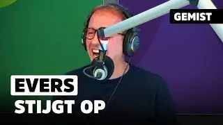 Gieren in het vliegtuig met team Evers! | 538Gemist