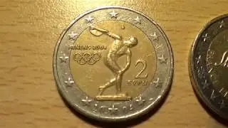 La mia collezione aggiornata di euro commemorativi con raffigurate le bandiere dei rispettivi Paesi