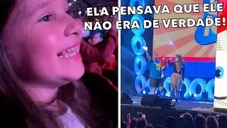 LEVEI A CARINA NO SHOW DO LUCCAS NETO EM PORTUGAL PARA ELA VER QUE ELE É DE VERDADE
