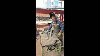 reparar hoja de muelle HELCO [ REPARACION DE VEHICULOS DE CARGA  ] est&aacute; en vivo