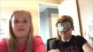 BLIND SAMEN MET MARINA KOVAC ZOU IK NET ZO VEEL HERKENNEN DINJAvNES CHALLENGE