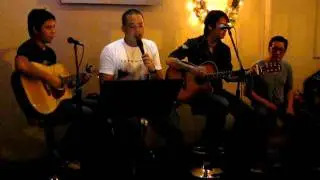 Jerbie Santos, Wings Soriano and Simon Peter Cruz with Robert - Your Body Is Wonderland (11.09.2011)