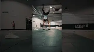 Pas de pose 🤟🤟🤟 #calisthenics #motivation #sports #musculation #handstand #spyda