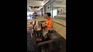 Traditional Hand Weaving in Bali 🧵 | Indonesian Cultural Art in Action
