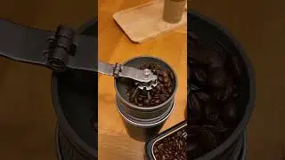 Easy & fast grinding!   𝘾𝙖𝙛𝙛𝙡𝙖𝙣𝙤&reg; 𝙆𝙡𝙖𝙨𝙨𝙞𝙘 : 𝘈𝘭𝘭-𝘪𝘯-𝘰𝘯𝘦 𝘗𝘰𝘶𝘳-𝘰𝘷𝘦𝘳 𝘊𝘰𝘧𝘧𝘦𝘦 𝘔𝘢𝘬𝘦𝘳 🇰🇷