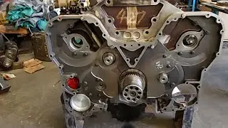 KTA38-G4 OVERHAULING FIXING CAMSHAFT&TIMENG GEAR.