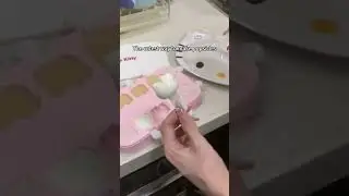 Nostalgia in a Popsicle: The Cutest Hello Kitty Mold