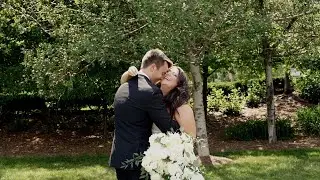 Elegant Chic Wedding of Victoria and Andrew / The Empire Room / Omaha, NE