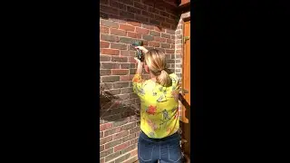 How To Install a Solar Security Light - In Less Than 60 Seconds !!!