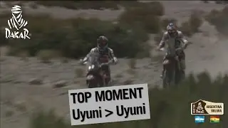 Stage / Etapa / Etape 6 - Paulo Ceci towing Joan Barreda from Team HRC - (Uyuni / Uyuni)
