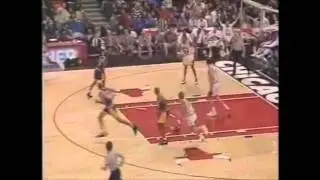 Scottie Pippen: Excuses Antonio Harvey's Dunk