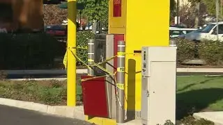 Sparks fly from chainsaw in attempted ATM theft