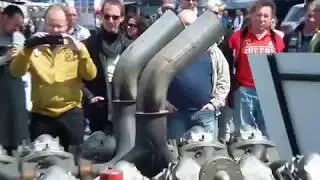 Motorworld B&ouml;blingen #  12 Zylinder Panzermotor DEMO !!