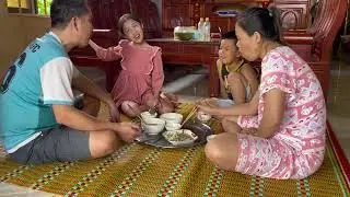 #327 family meal: bean sprout soup with pork and stir-fried cabbage.