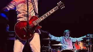 Deuce (Kiss cover) by Redd Kross (Live in Toronto)