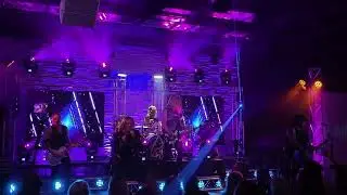 Def Leggend A National Touring Tribute to Def Leppard at Nissi's Entertainment Venue (FULL SET)