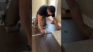 Lvp flooring #foryou #viral #flooring #hardwood  #fyp #construction #parati #vinyl #atlanta #georgia