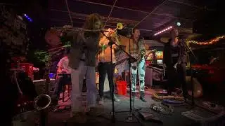 Apricot Glow | Replay Lounge | 02.23.25 |
