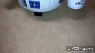 R2 D2 VS Trash Can