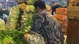 VIRAL HARGA DAUN SELEDRI MEROKET-PEDAGANG PASAR PUN GALAU 
