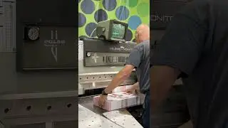 Paper cutting video #printshop  #satisfying #oddlysatisfying #papercuttingmachine #cuttingpaper