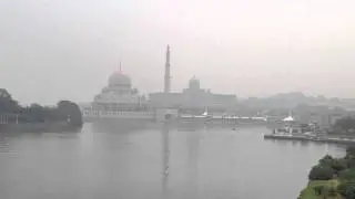 Zoom in shot video Masjid Putra or Putra Mosque at Putrajaya