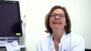 Kate er Social- og sundhedsassistent. Hun har i mange år arbejdet på hospital.