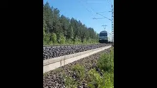 Sr2 locomotive from Raahe passing Liminka, Finland