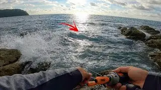 Unbelievable Hit on a Popper! What Fish Is This?! - Test Rod Ajiking Meduza Ocean PE 0.6-1.5