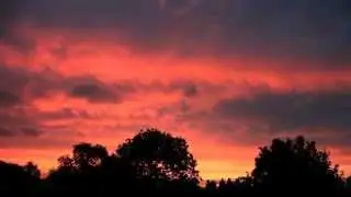 Sunset over Dublin, Ireland (time-lapse) - Unravel Travel TV