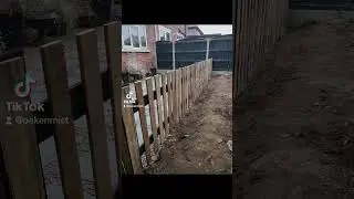 Diy pallet fence