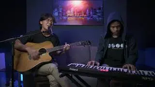 Purple Pink Skies - Aerron Teo ( Live Session )