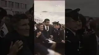 Pel&eacute; meets Muhammad Ali 🐐😮