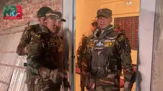 বগুড়ায় সেনাবাহিনীর অভিযানে অ /'স্ত্র সহ দুই শীর্ষ সন্ত্রা সী গ্রেফতার।  