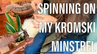 Spinning On My Kromski Minstrel | THREAD TO MEND | knitting podcast - episode 72