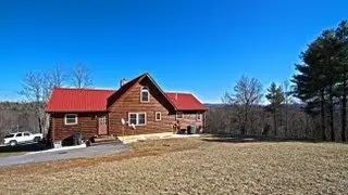 Woodlawn, Virginia Log Home For Sale - 55 Summit Lane, Woodlawn, VA 24381
