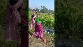 unique hook fishing by Village beautiful lady In the canal #fishing_trapping  #fishingmethod