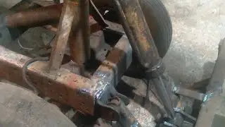 Adaptando comando hidraulico e pistao hidraulico no tratorzinho caseiro parte 1