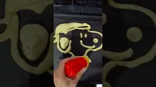 Snoopy en hot cake 🐾🎅 #navidad #snoopy #breakfast #funny #kids #easy #pancake #drawing #shorts