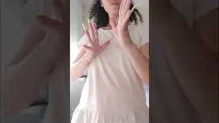 DANCING NAILS! A new video by our model Hebzy showing her incredible long nails (august 2021)