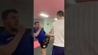 Onsekizacademy.#mma #bursa #muaythai  . Lapa &ccedil;alşimasi 🥊🥋