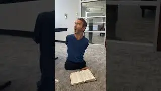 That time I accidentally locked myself in my office #nickvujicic #limblesspreacher #hope #christian