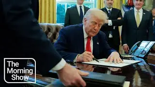 US Senator calls for probe on Trump for insider trading